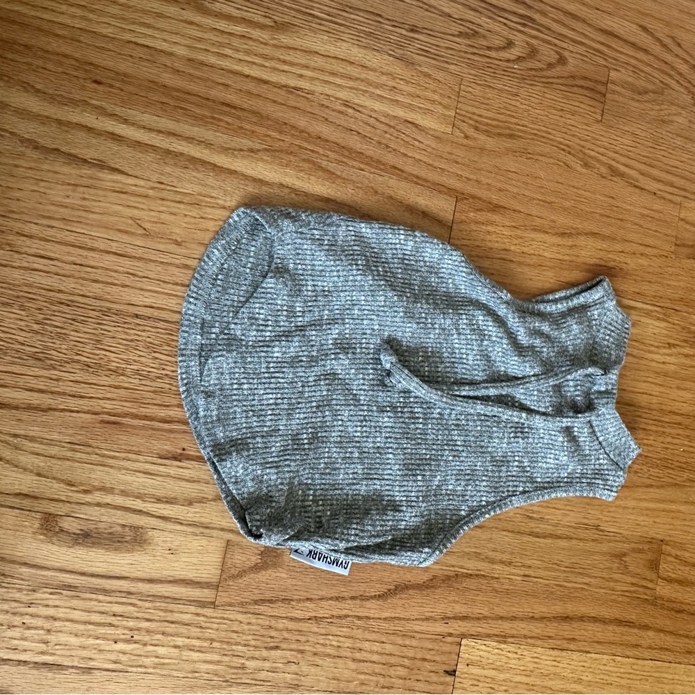 Gymshark Light Gray Ribbed Top